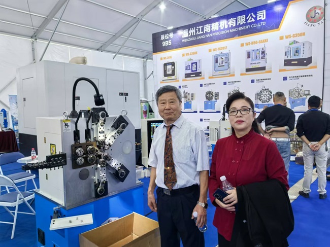 1729234837633736.jpg 671945f1abb911bc4961f642c9bc94c.jpg